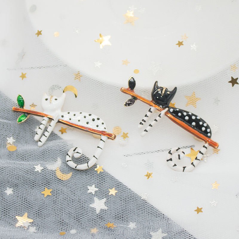 Cartoon cat brooch - Broochs- Brooch - Broochs -