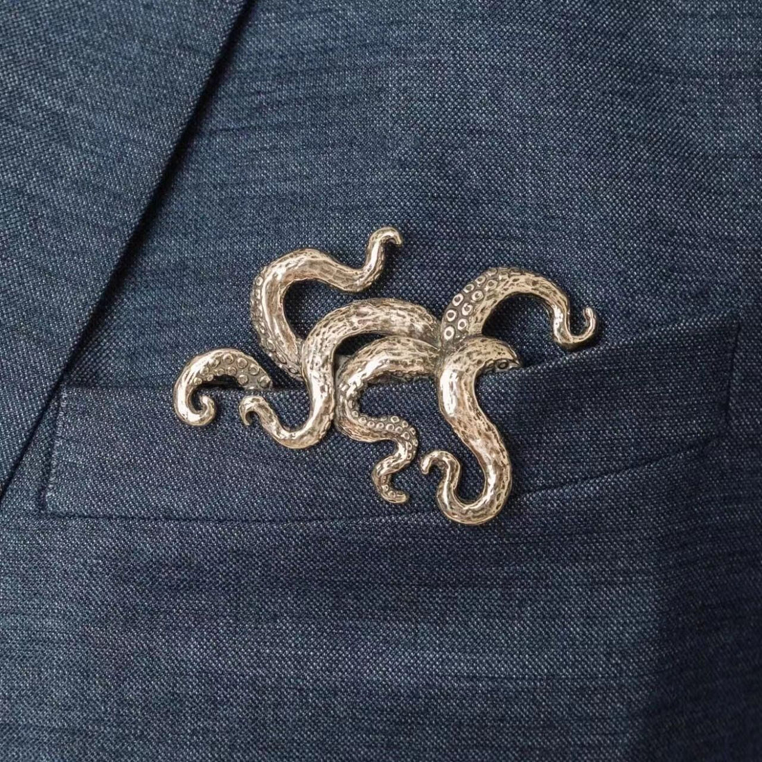 How to Pin a Brooch Without Damaging Your Clothes: A Complete Guide for Every Fabric