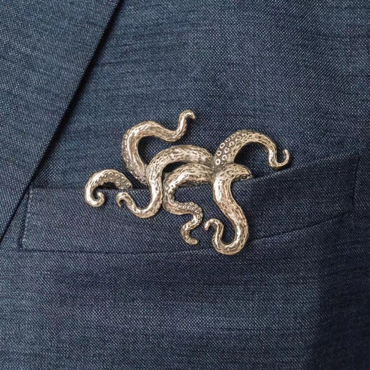 How to Pin a Brooch Without Damaging Your Clothes: A Complete Guide for Every Fabric