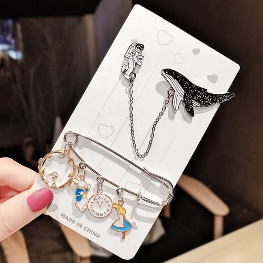 Can You Wear More Than One Brooch? Modern Layering Tips for a Chic and Elegant Look