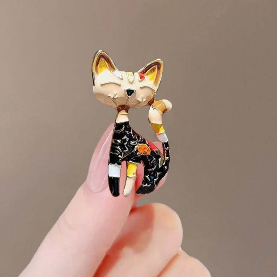 Black cat brooch pin