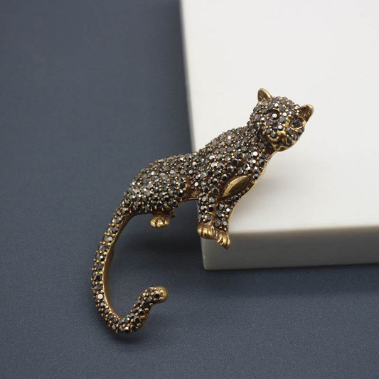 Vintage leopard brooch pin