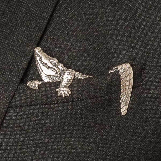 Vintage animal lapel brooch pin