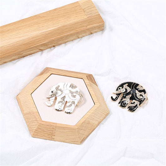 Antique Pin Brooch accessories - Broochs- Brooch - Broochs -