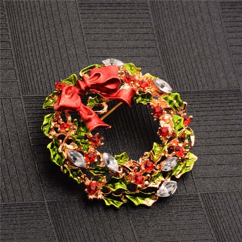 Brooch with Brooch Pin on Christmas Day - Broochs- Brooch - Broochs -