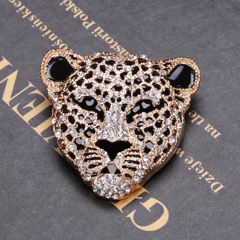 Vintage leopard head rhinestone brooch