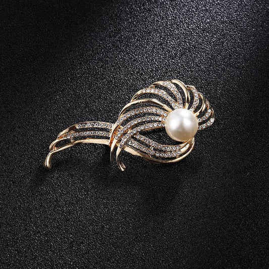 Crystal pearl safety brooch pin