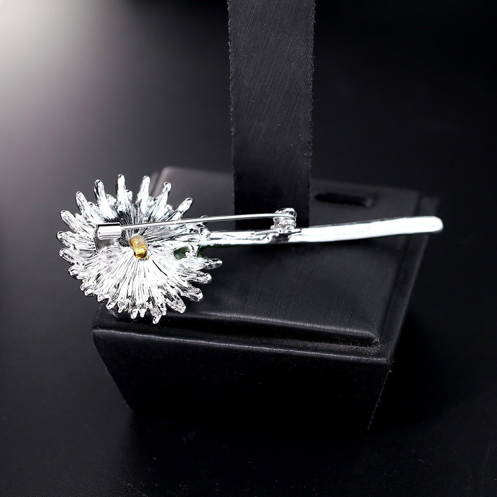 Delicate dandelion brooch - Broochs- Brooch - Broochs -