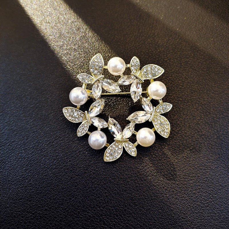 Flower Brooch Women Crystal Diamond Brooch Clothing Accessories - Broochs- Brooch - Broochs -