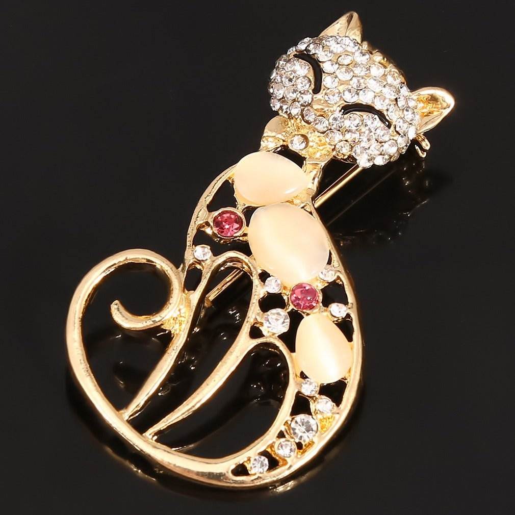 Golden Cat Inlaid Diamond Alloy Brooch Personality Fashion Pin All-Match Simple Clothing Accessories - Broochs- Brooch - Broochs -