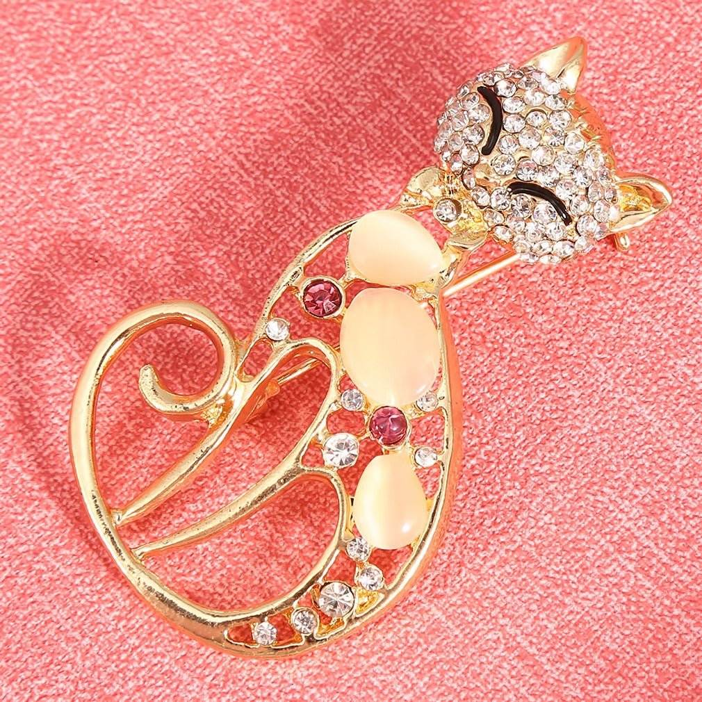 Golden Cat Inlaid Diamond Alloy Brooch Personality Fashion Pin All-Match Simple Clothing Accessories - Broochs- Brooch - Broochs -