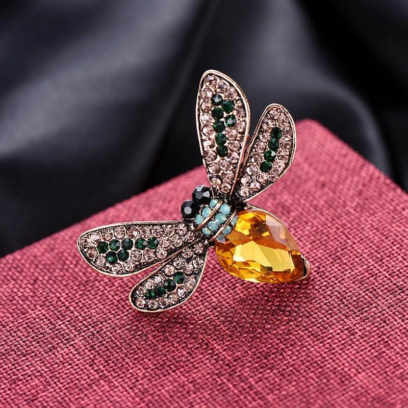 Hot-selling Creative Small Bee Corsage Alloy Oil Drop High-end Animal Brooch - Broochs- Brooch - Broochs -