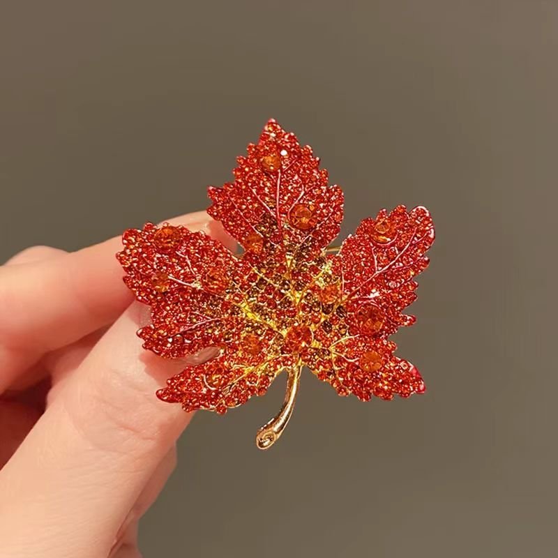 Light Luxury Full Diamond Maple Leaf Brooch High-end And Niche - Broochs- Brooch - Broochs -