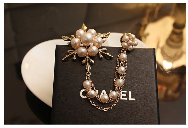 Pearl flower brooch - Broochs- Brooch - Broochs -