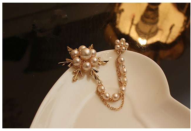 Pearl flower brooch - Broochs- Brooch - Broochs -