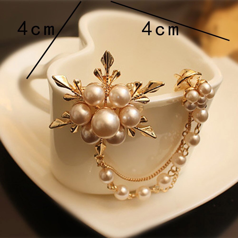 Pearl flower brooch - Broochs- Brooch - Broochs -
