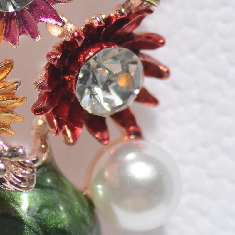 Vase Flower Arrangement Painted Brooch - Broochs- Brooch - Broochs -